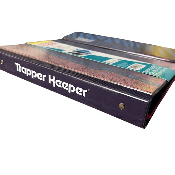 New Mead Trapper Keeper with Folders - Picture 7 of 12